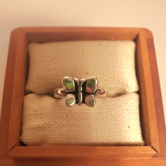 James Avery Retired Butterfly Ring,  size 6 - Picture 3 of 10